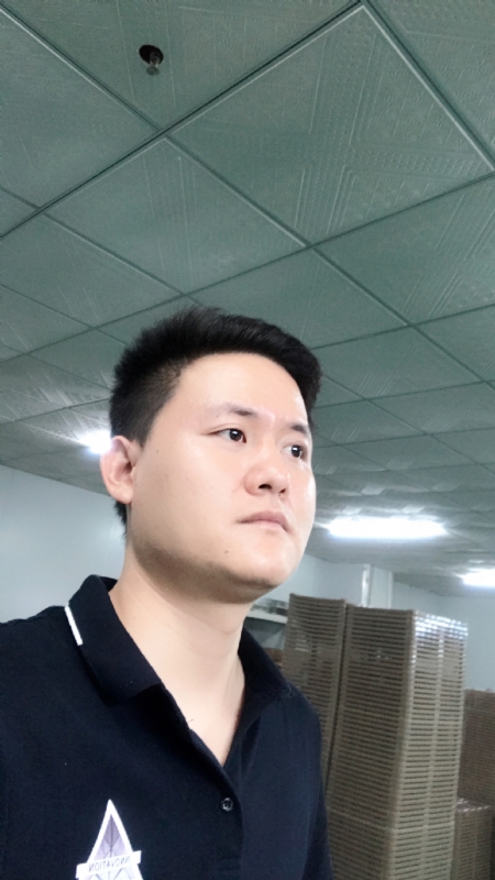 伟的第一张照片--湖北交友中心