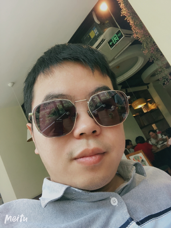 月台等路人的第一张照片--湖北交友中心