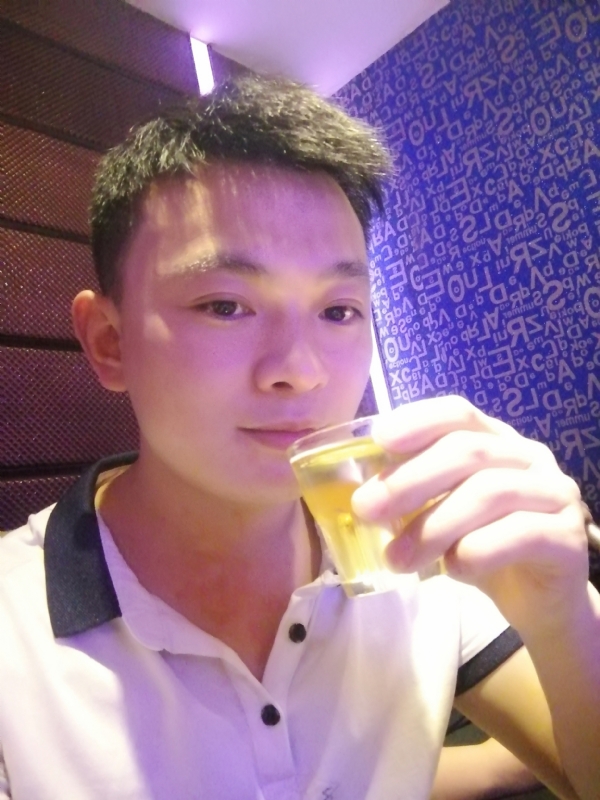 幸福的拥抱的第一张照片--湖北交友中心