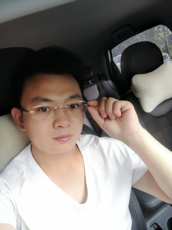 幸福的拥抱的第二张照片--湖北交友中心