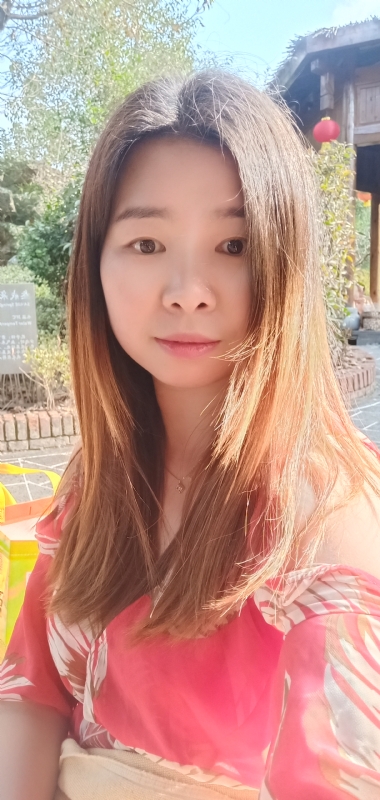 赫赫的第一张照片--湖北交友中心