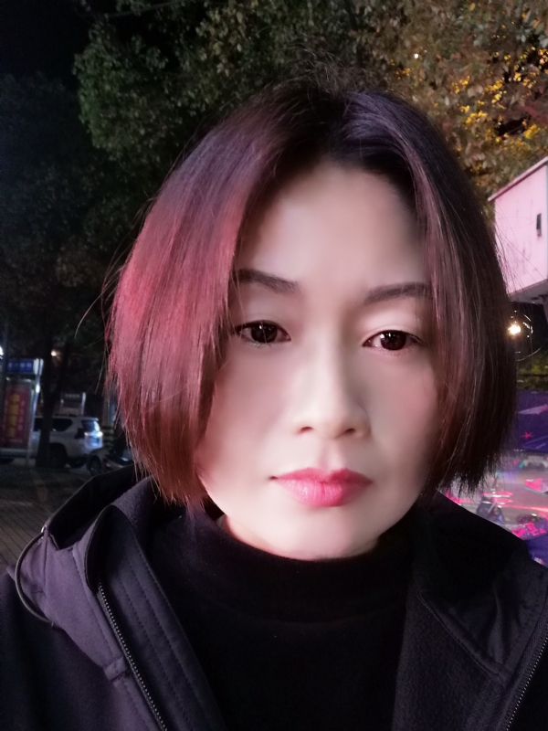 风中百合的第一张照片--湖北交友中心