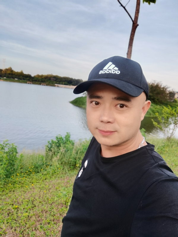 石头哥的第一张照片--湖北交友中心