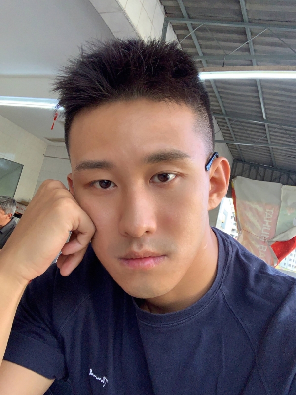 相见恨晚的第二张照片--湖北交友中心